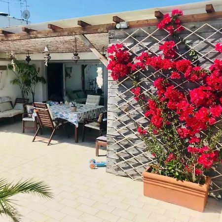 דירות Attico Con Terrazza A וירג'יו מראה חיצוני תמונה